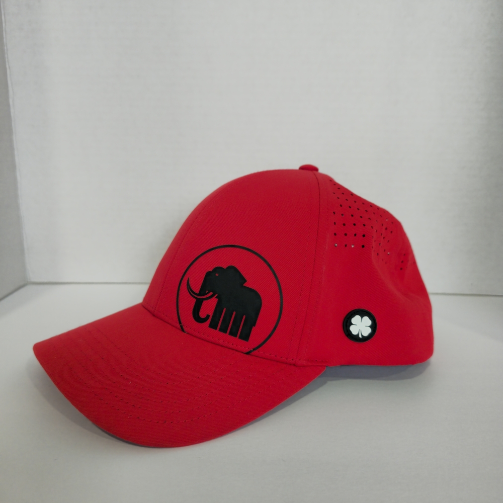 Black Clover Live Lucky Red Black Hat Four Leaf Clover Baseball Cap OS Elephant